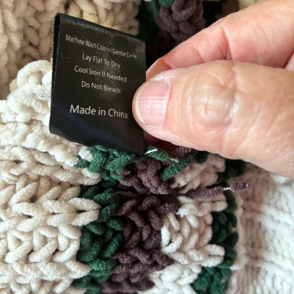 POL Oversized Chunky Cropped Knit Sweater - Large Cabincore, Cozycore Grunge - Picture 7 of 9